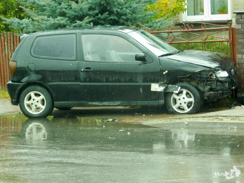 Wypadek pijanego kierowcy w Czermnie 01