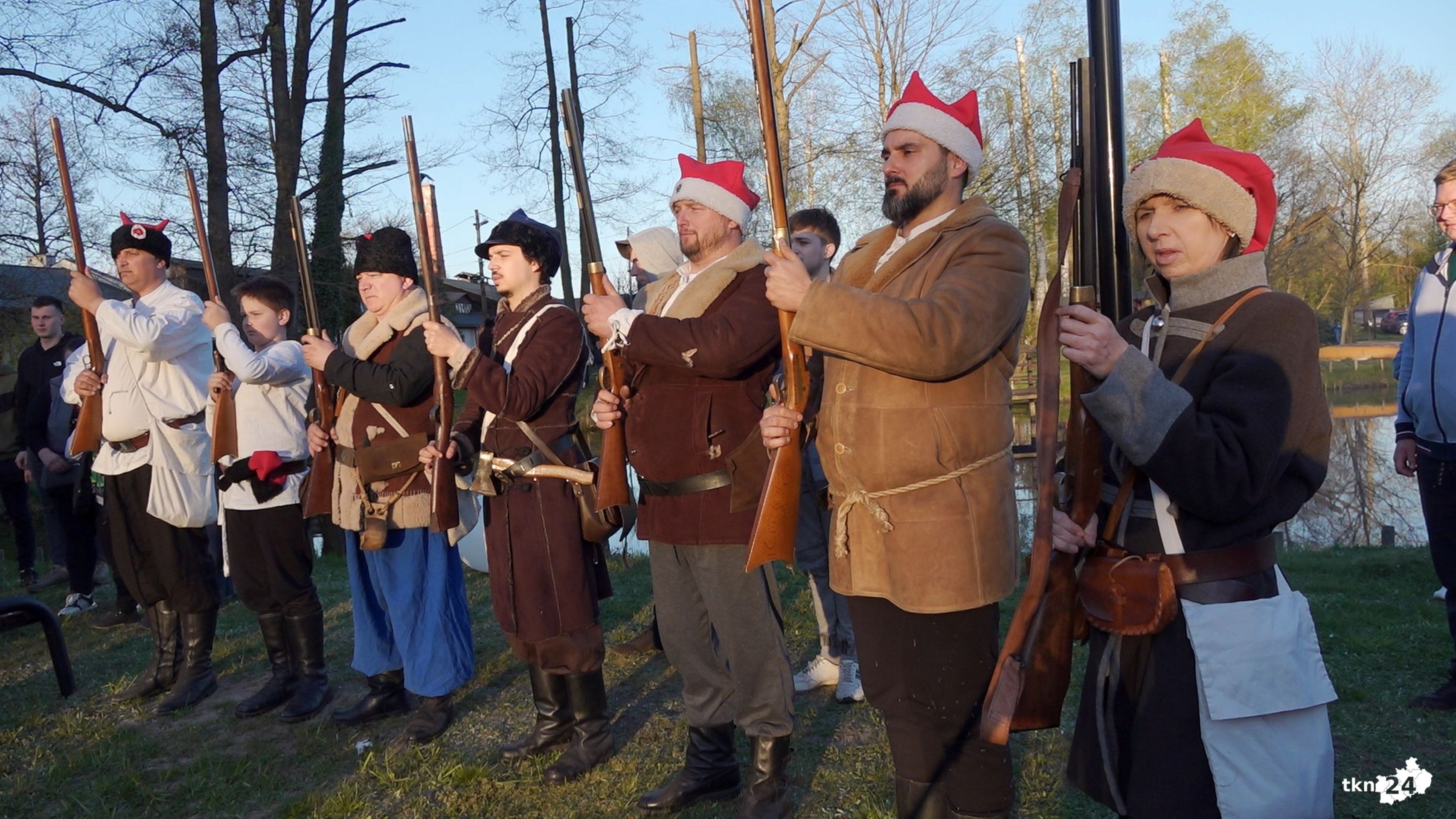 Odtwarzając fabrykę broni uczcili 160. rocznicę Powstania Styczniowego [wideo, zdjęcia]