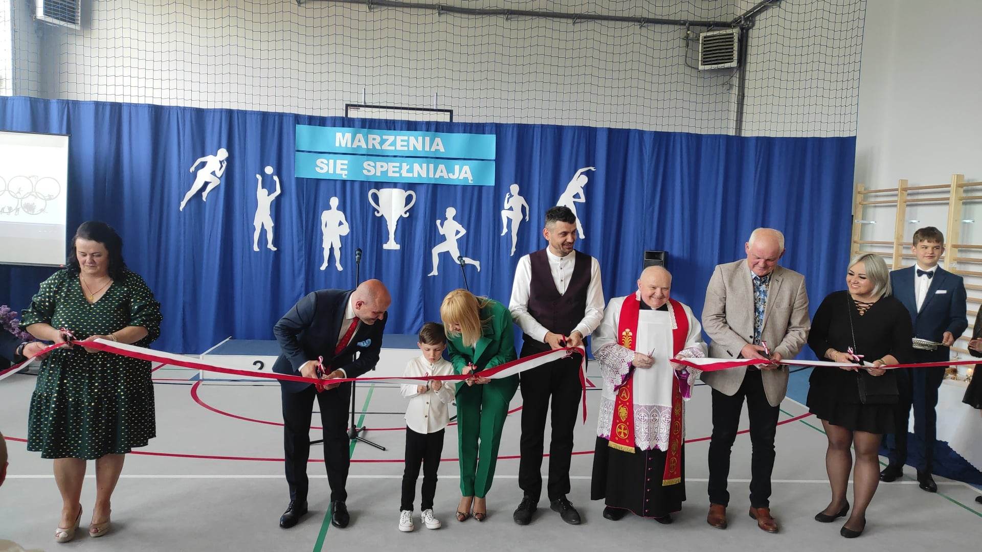 Sala gimnastyczna w Krasnej oficjalnie otwarta [zdjęcia]
