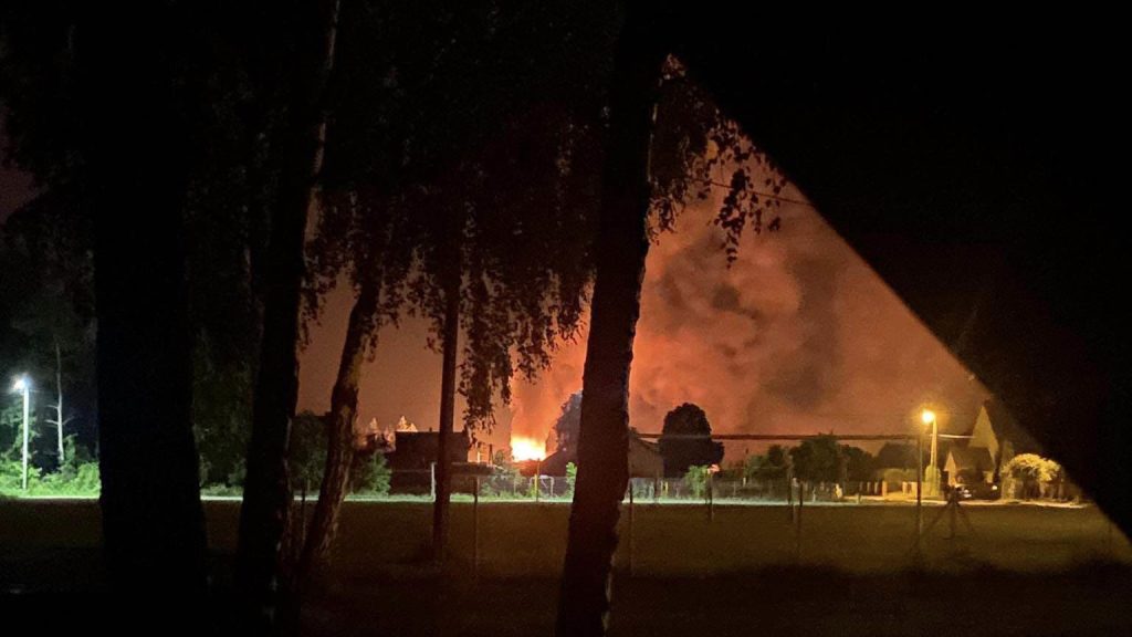 Nocny pożar stodoły w Bębnowie w gminie Gowarczów