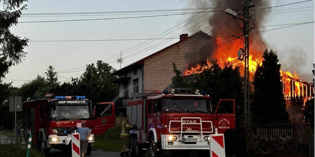 Radoszyce: Pożar domu w Węgrzynie