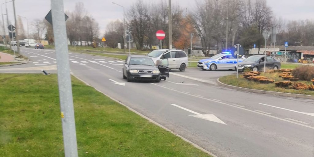 wypadek na skrzyżowaniu przy Kauflandzie