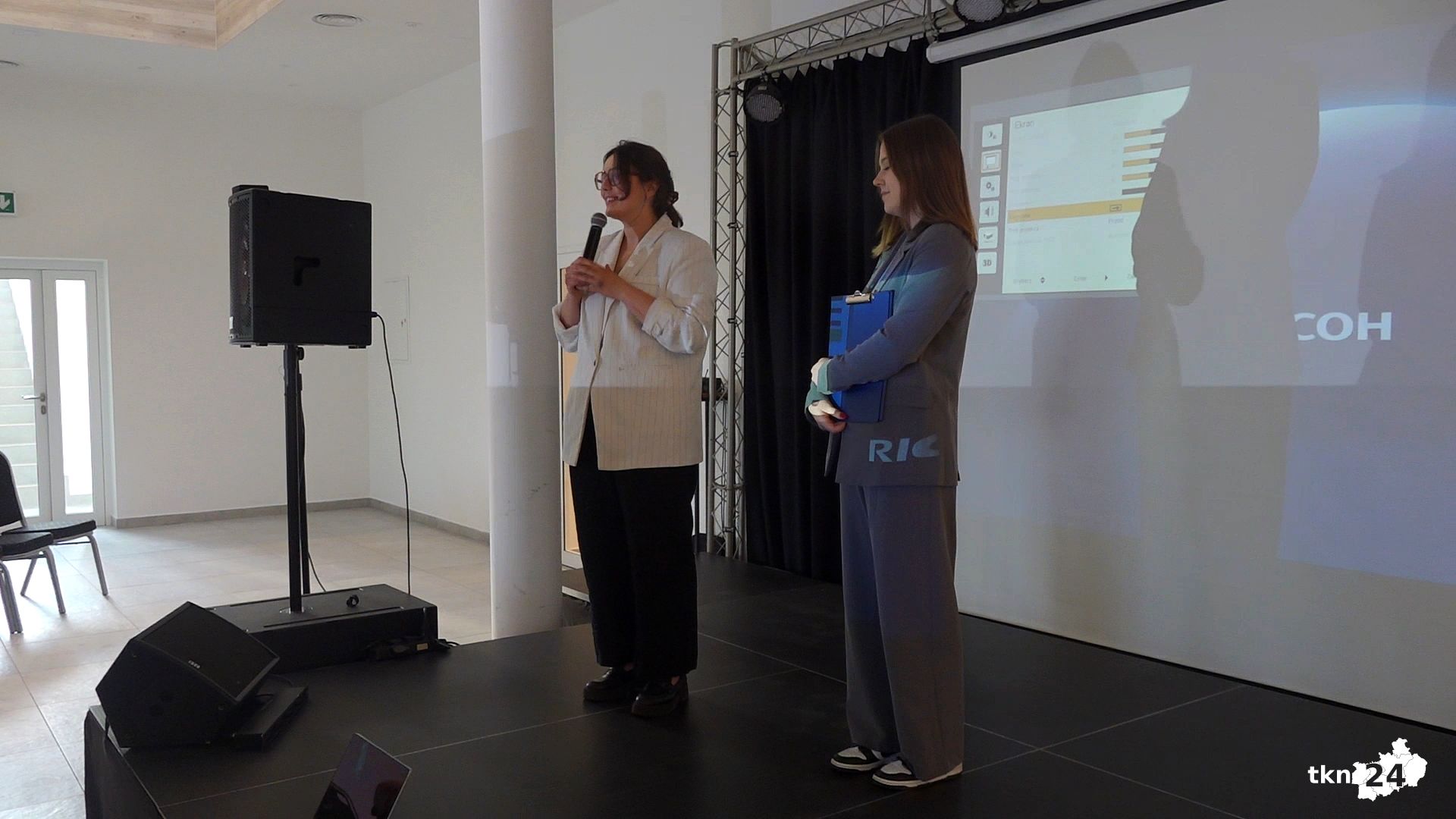 O lokalnych cmentarzach w Koneckim Centrum Kultury [wideo, zdjęcia]