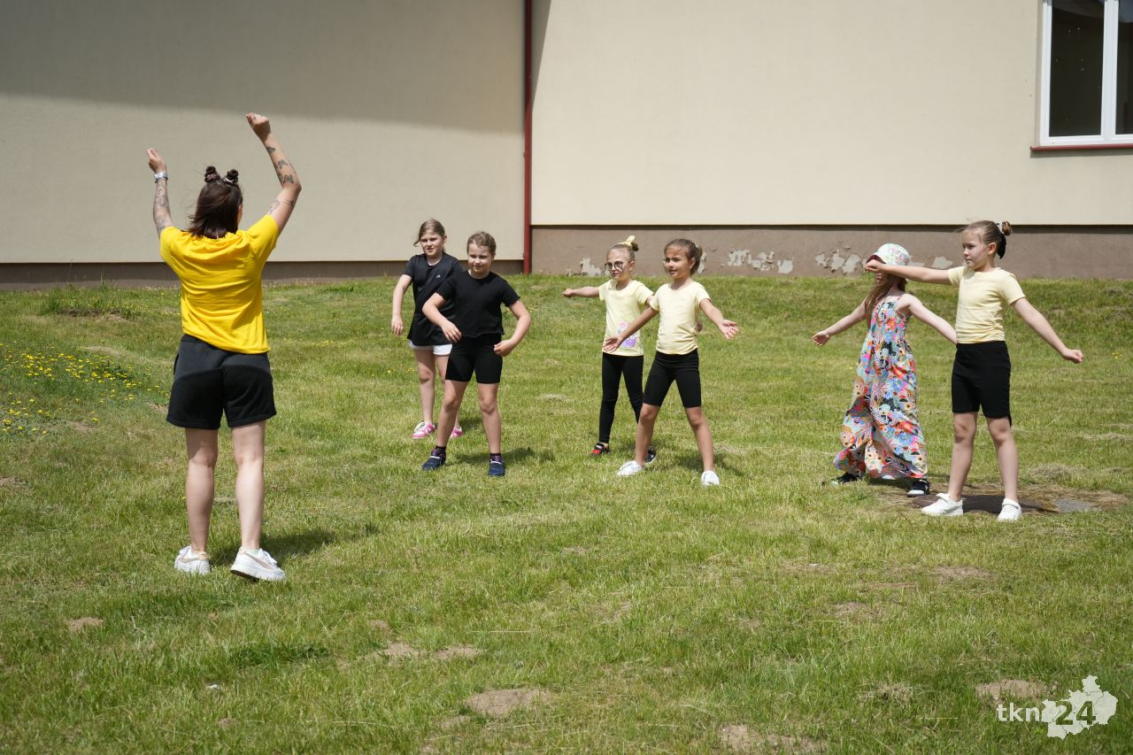 Europejski Dzień Dziecka z europosłem Adamem Jarubasem w Gowarczowie [wideo, zdjęcia]
