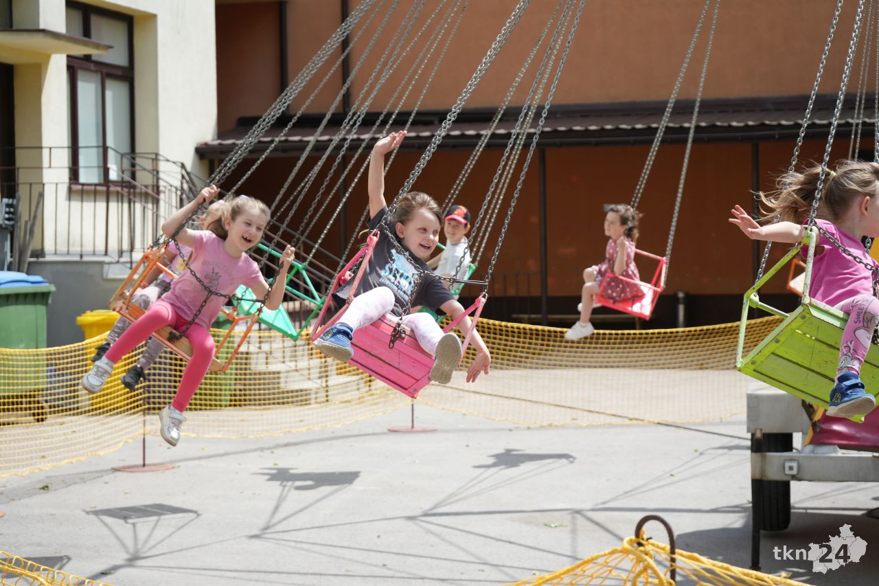 Radosne świętowanie Dnia Dziecka w Stąporkowie [wideo, zdjęcia]