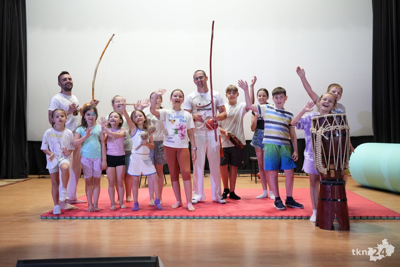 Capoeira tematem przewodnim wtorku podczas Wakacji z MGOKiS w Stąporkowie [wideo, zdjęcia]