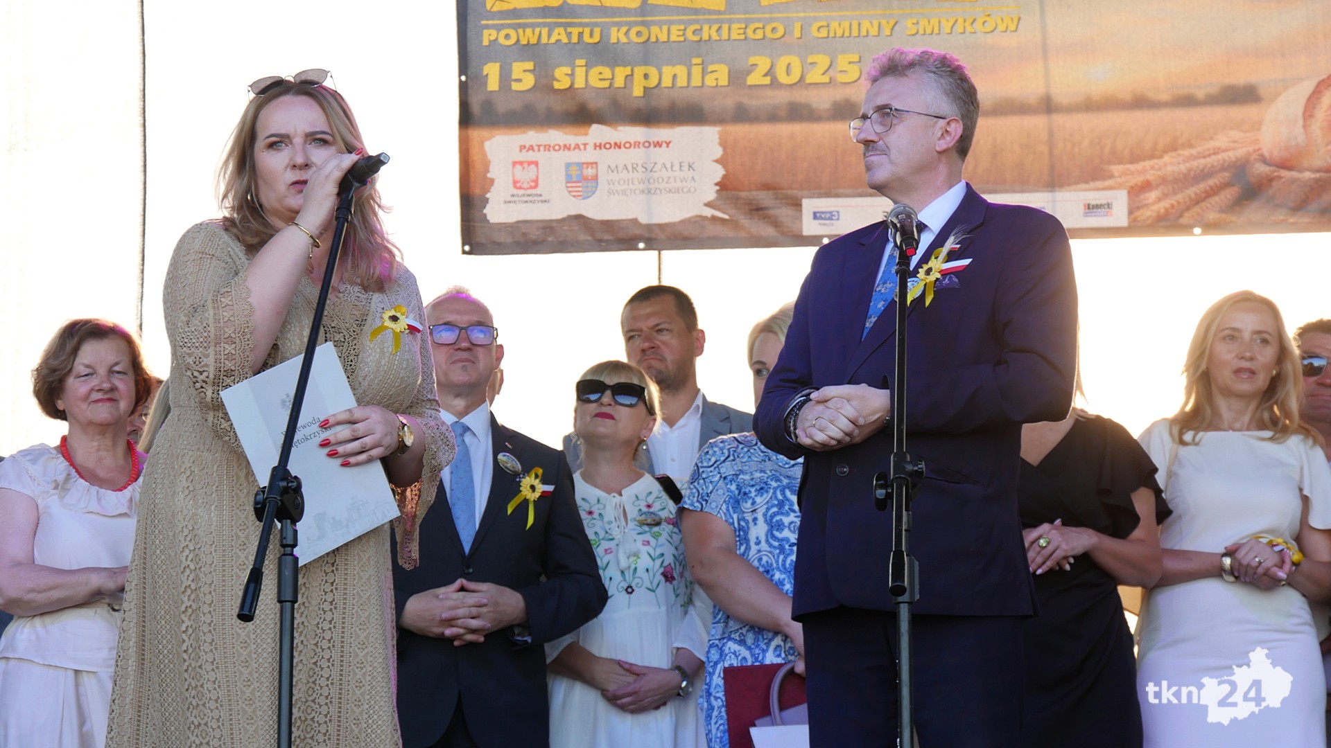 Dożynki powiatu tym razem w Smykowie. Tradycja i wspaniała zabawa z Zenkiem [wideo]