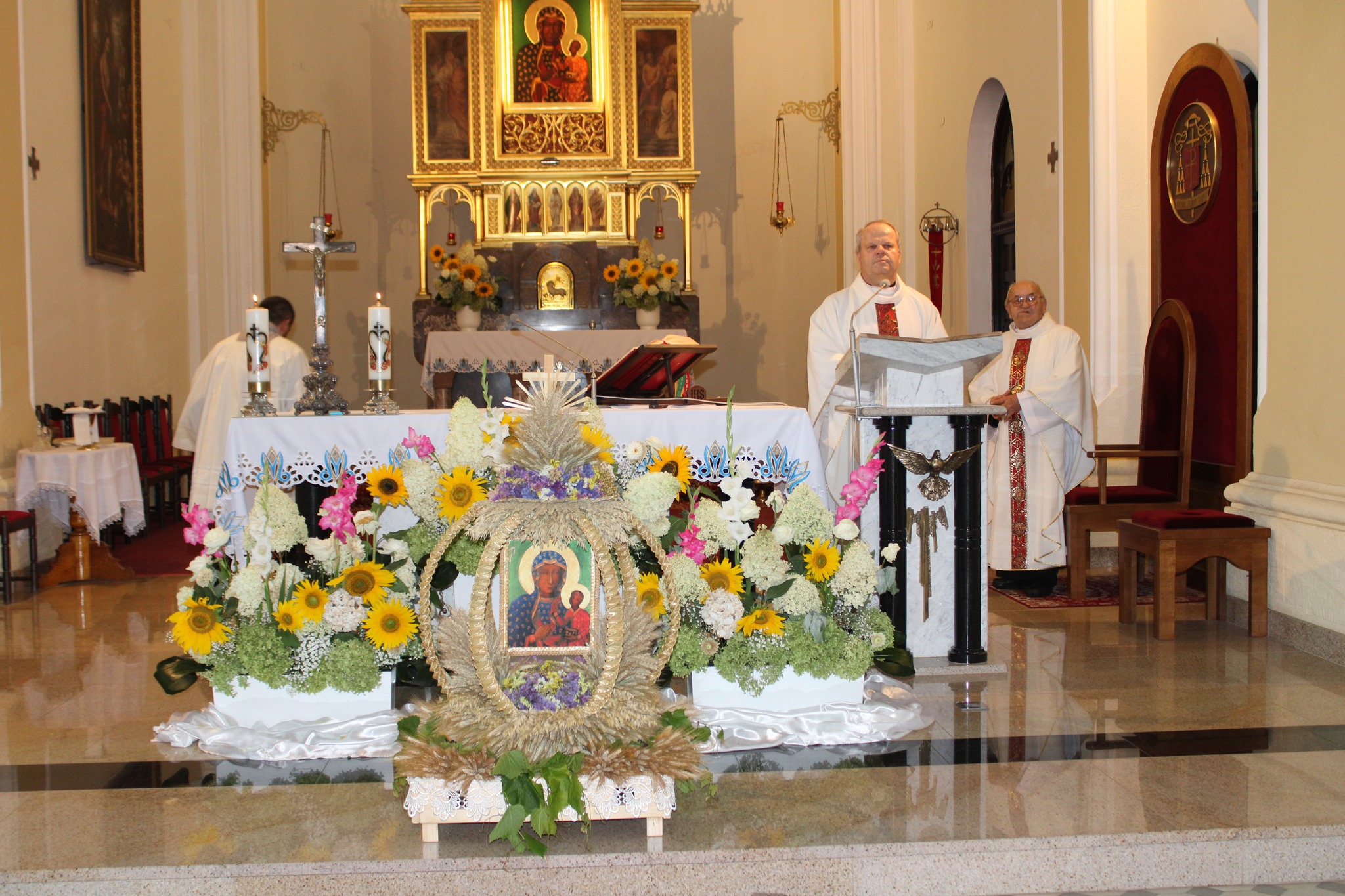 Dożynki parafialne w Miedzierzy. Wspólne dziękczynienie za plony [zdjęcia]