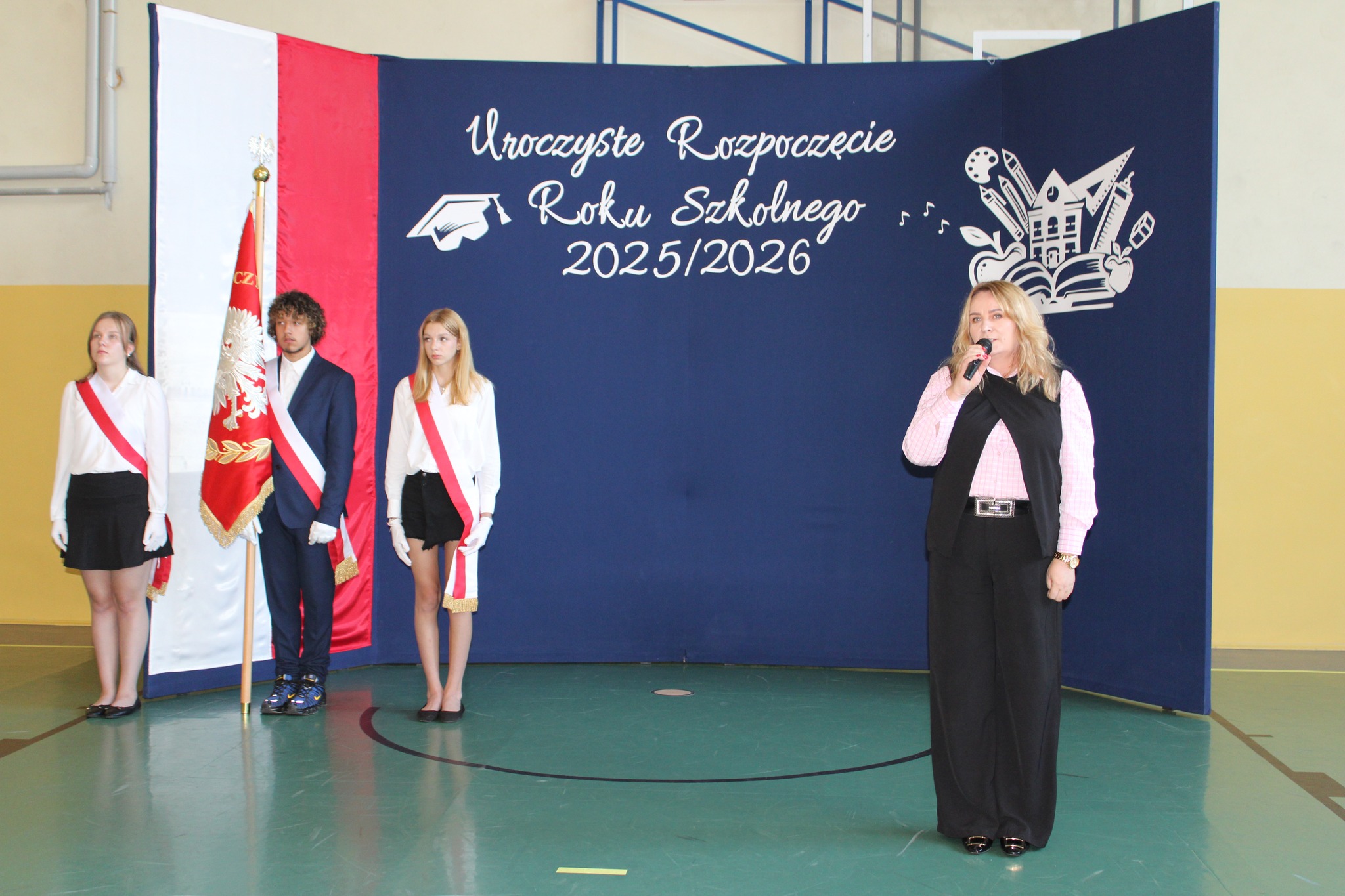 Gmina Smyków uroczyście powitała nowy rok szkolny [zdjęcia]