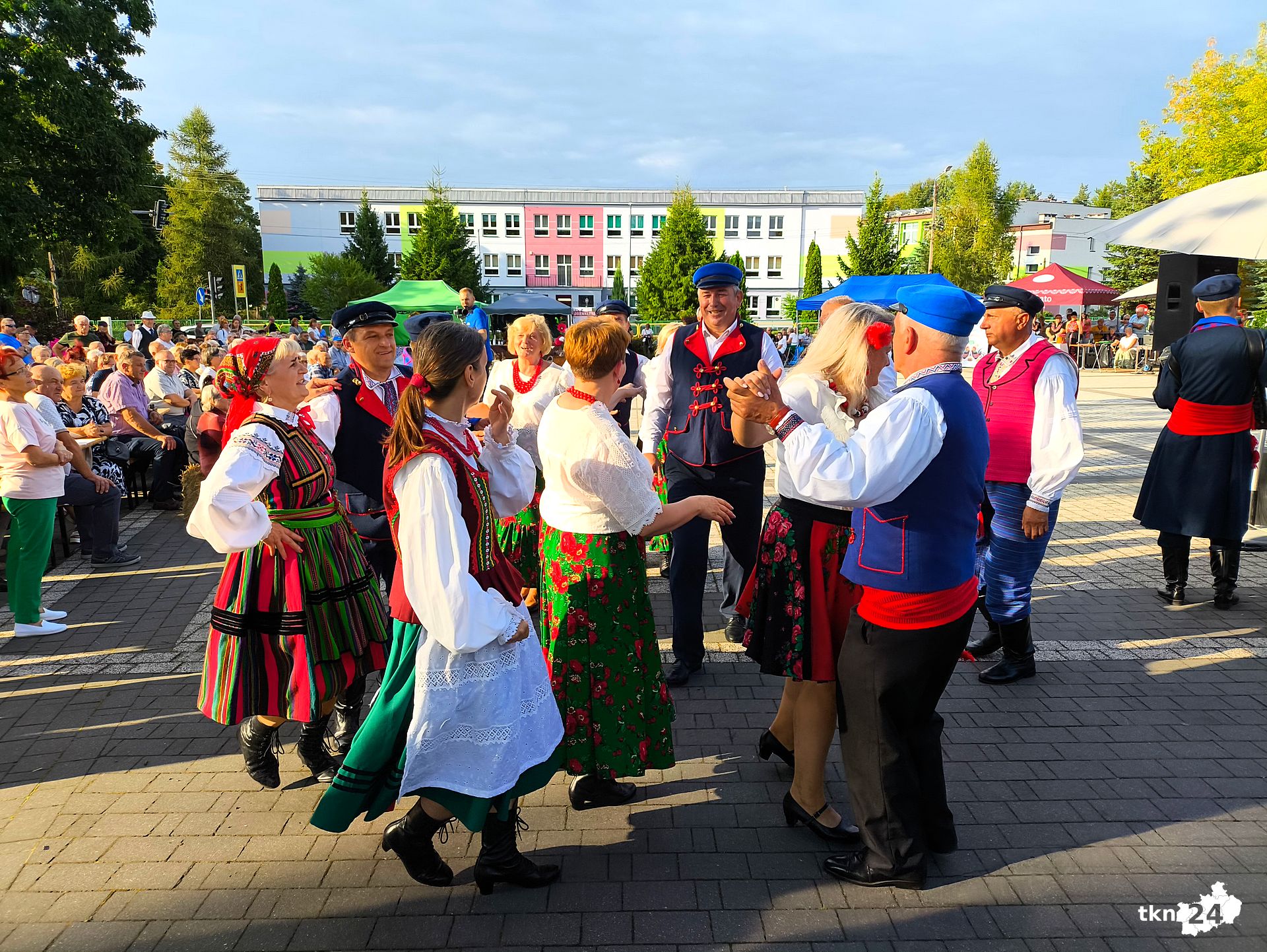 Gmina Stąporków pożegnała wakacje ludowym Korowodem Świętokrzyskim [wideo, zdjęcia]