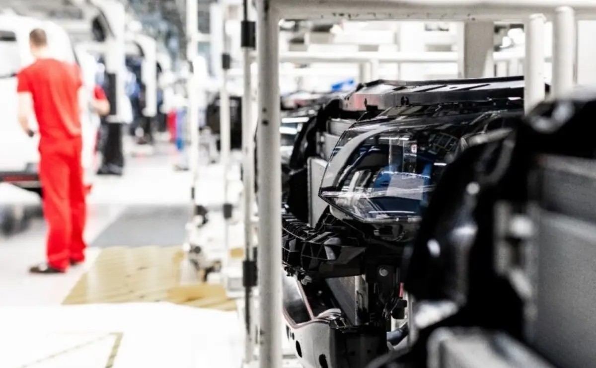 Oszczędność energii w praktyce – ile realnie zyskasz na siłownikach elektrycznych?