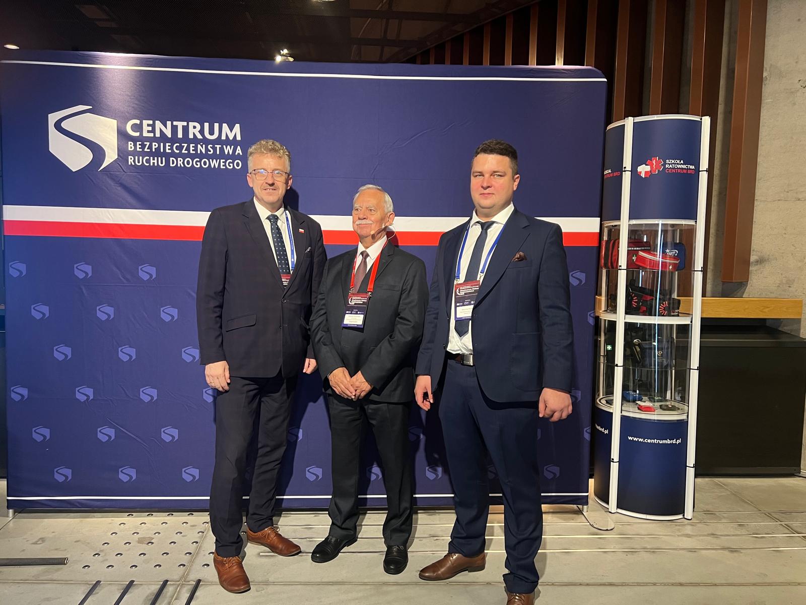 Przedstawiciele powiatu koneckiego na jubileuszowej konferencji o bezpieczeństwie w Gdańsku [zdjęcia]