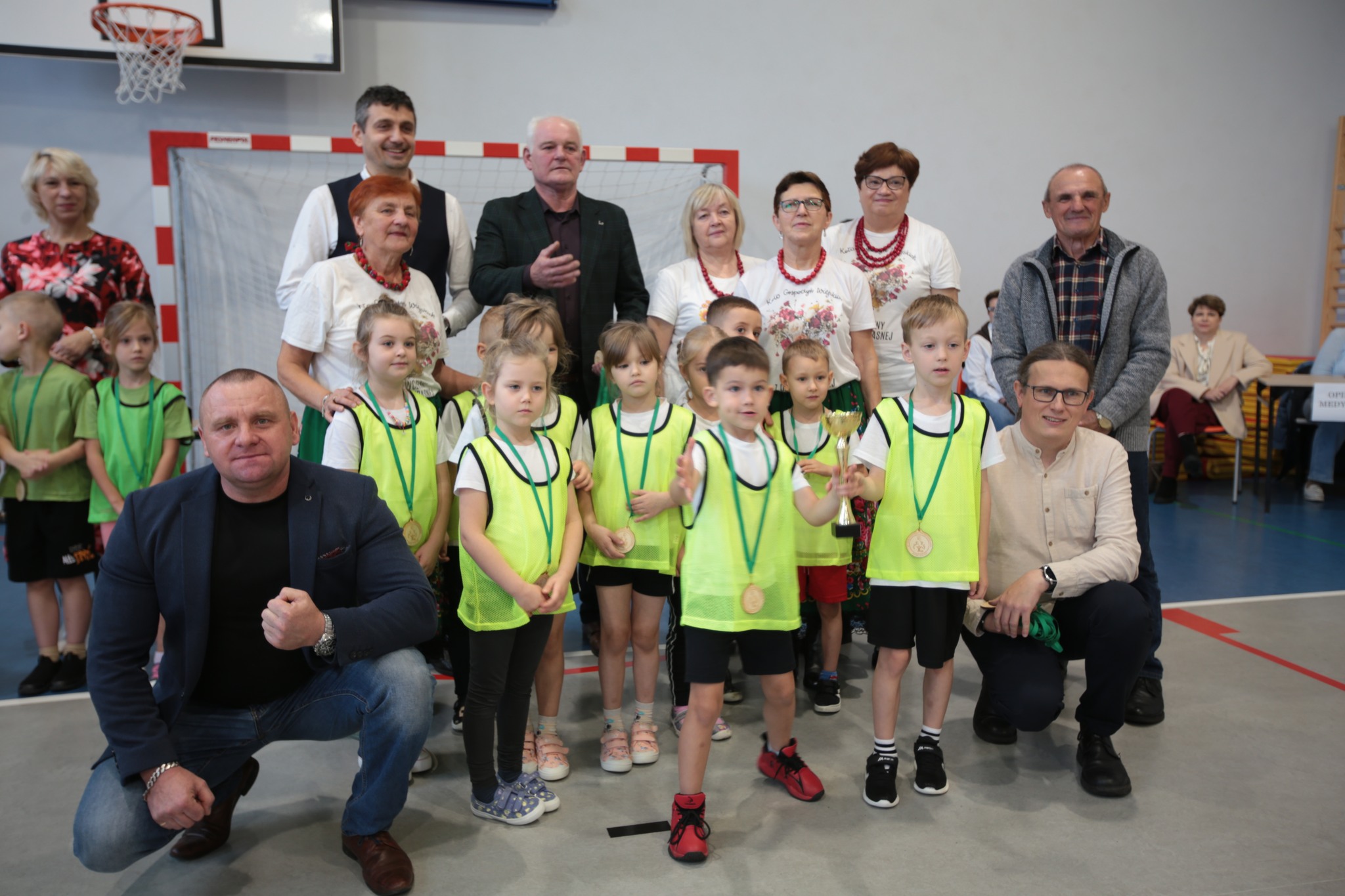 Mali sportowcy z Krasnej najlepsi w gminnej Przedszkoliadzie [wideo, zdjęcia]