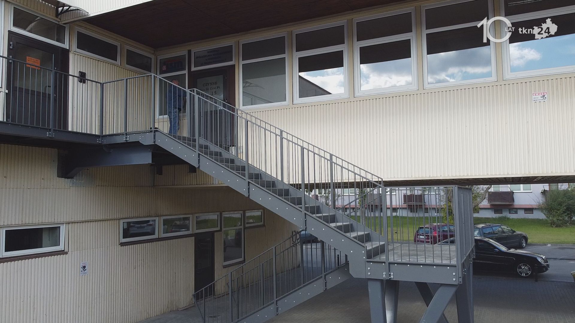 Do spółdzielni, redakcji i wielu firm już po nowych schodach [wideo, zdjęcia]