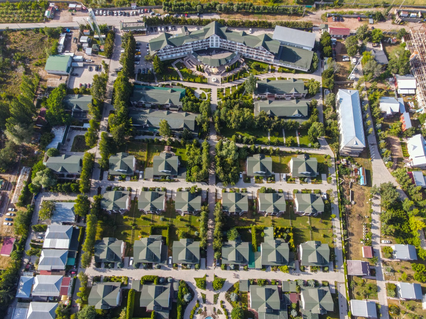 Jak tanio zbudować dom – 3 sprawdzone sposoby na oszczędności