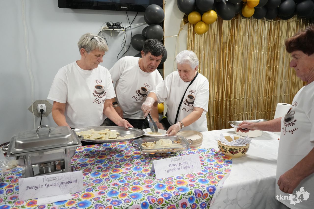 II Festiwal Pierogów w Koziej Woli. Tysiące sztuk rozeszło się w godzinę [wideo, zdjęcia]