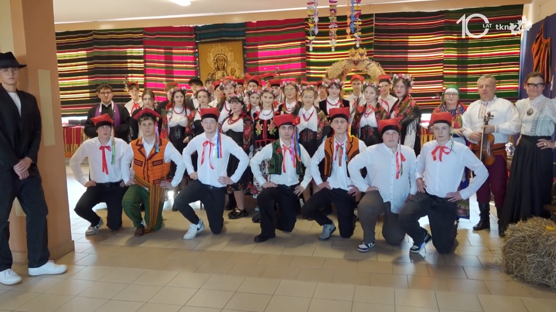 Innowacyjna lekcja języka polskiego. Wesele w ZSP 1! [wideo, zdjęcia]