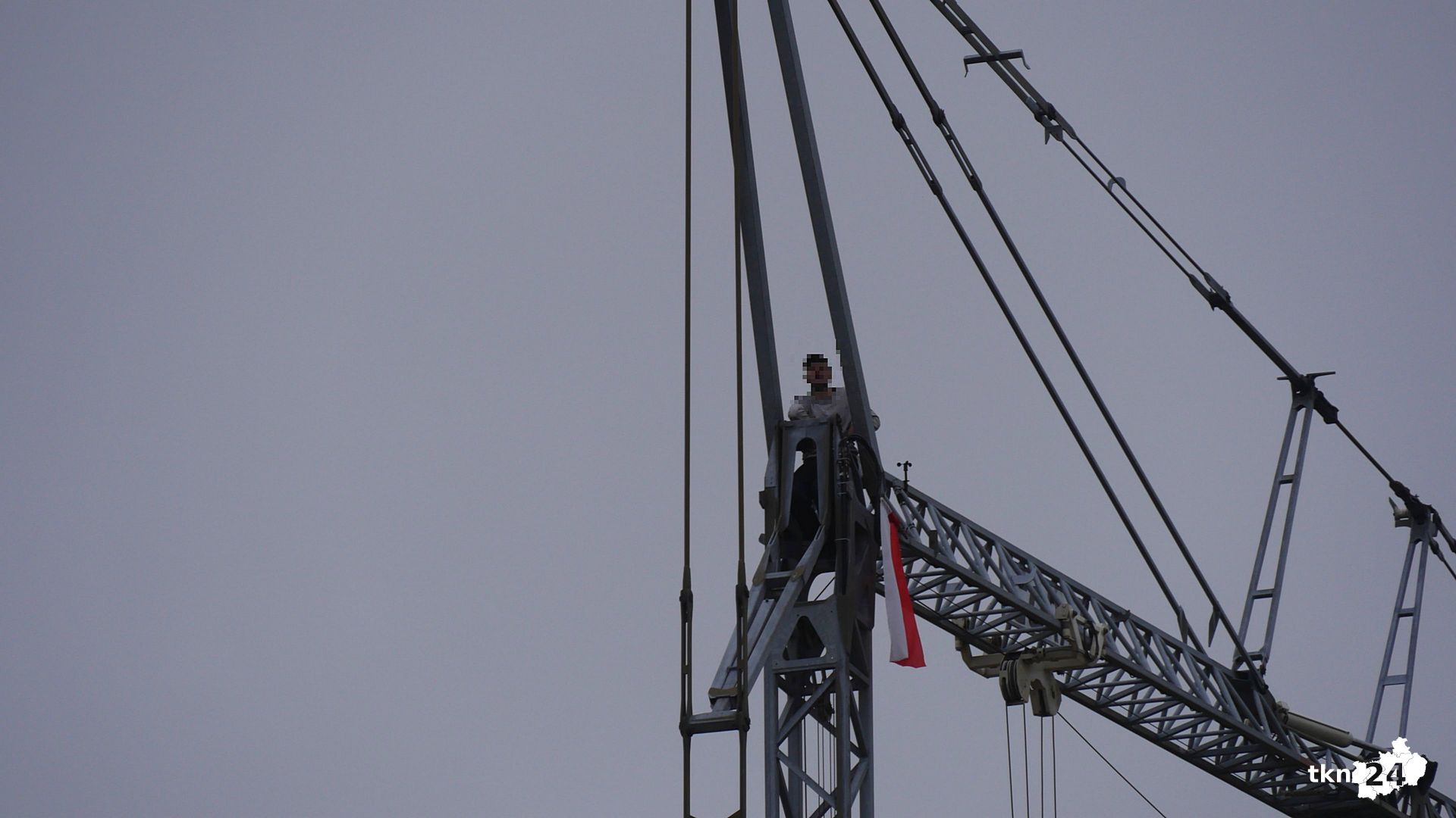 Końskie: Patriotyczny chuligan włamał się na żurawia