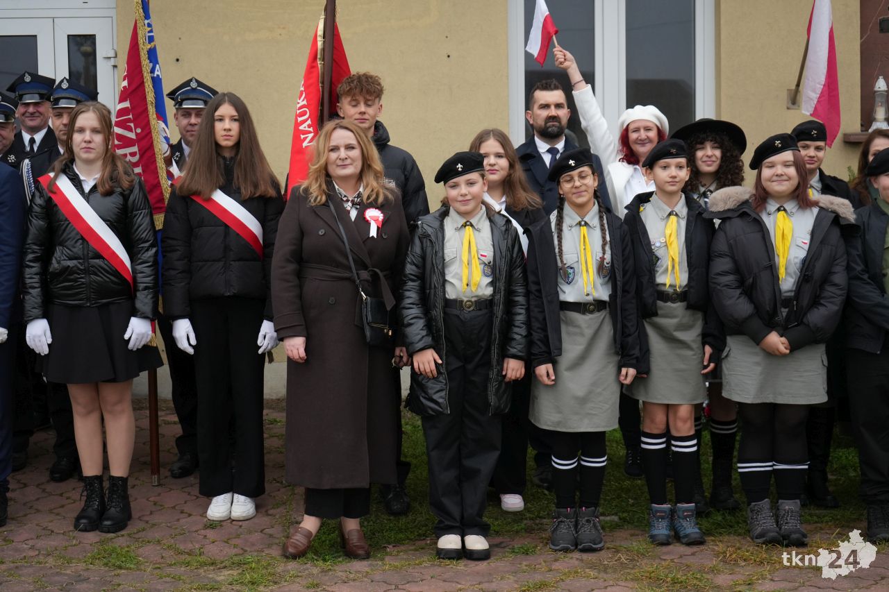 Pamięć, jedność i zaduma. W gminie Smyków uczczono Święto Niepodległości [wideo, zdjęcia]