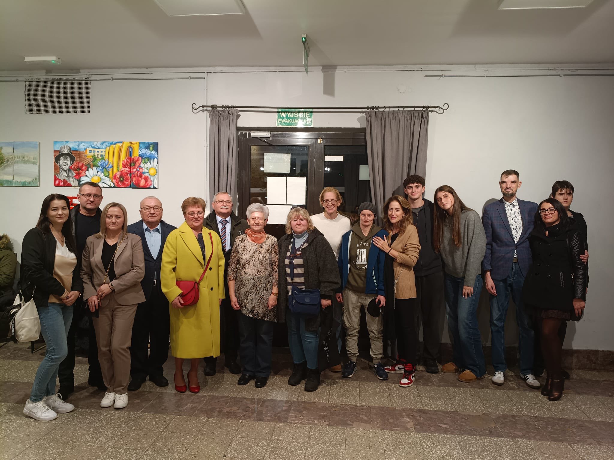 Potomkowie ukrywanego w czasie wojny chłopca przyjechali do Stąporkowa [zdjęcia]