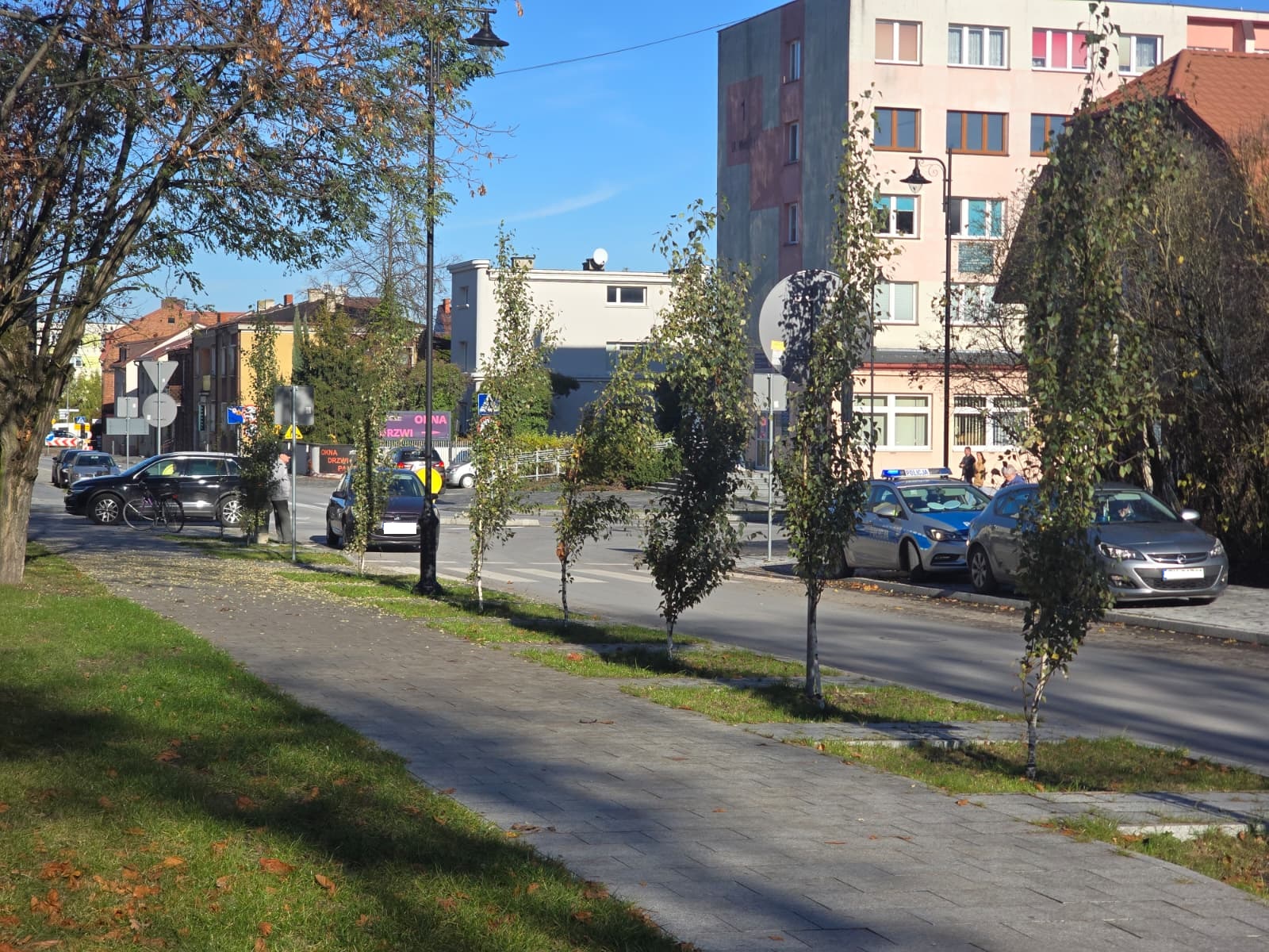 Senior potrącił rowerzystę. Mężczyzna w szpitalu [zdjęcia]