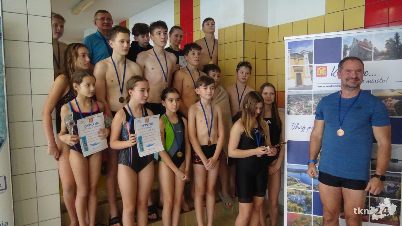 Konecka jedynka najlepsza w pływaniu w gminie Końskie [wideo, zdjęcia]