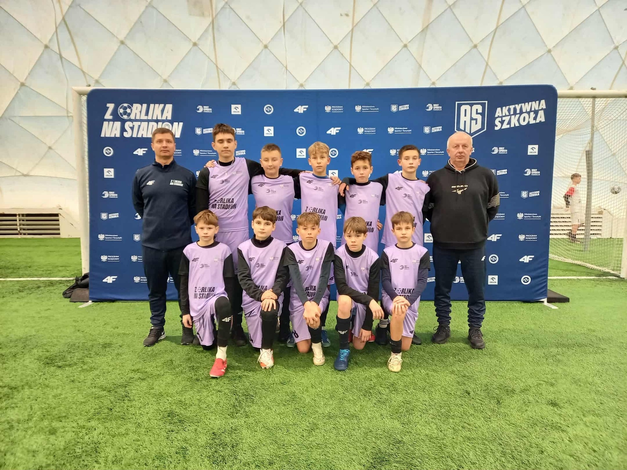 Chłopcy ze Stadnickiej Woli walczą o zwycięstwo w turnieju z Orlika na Stadion