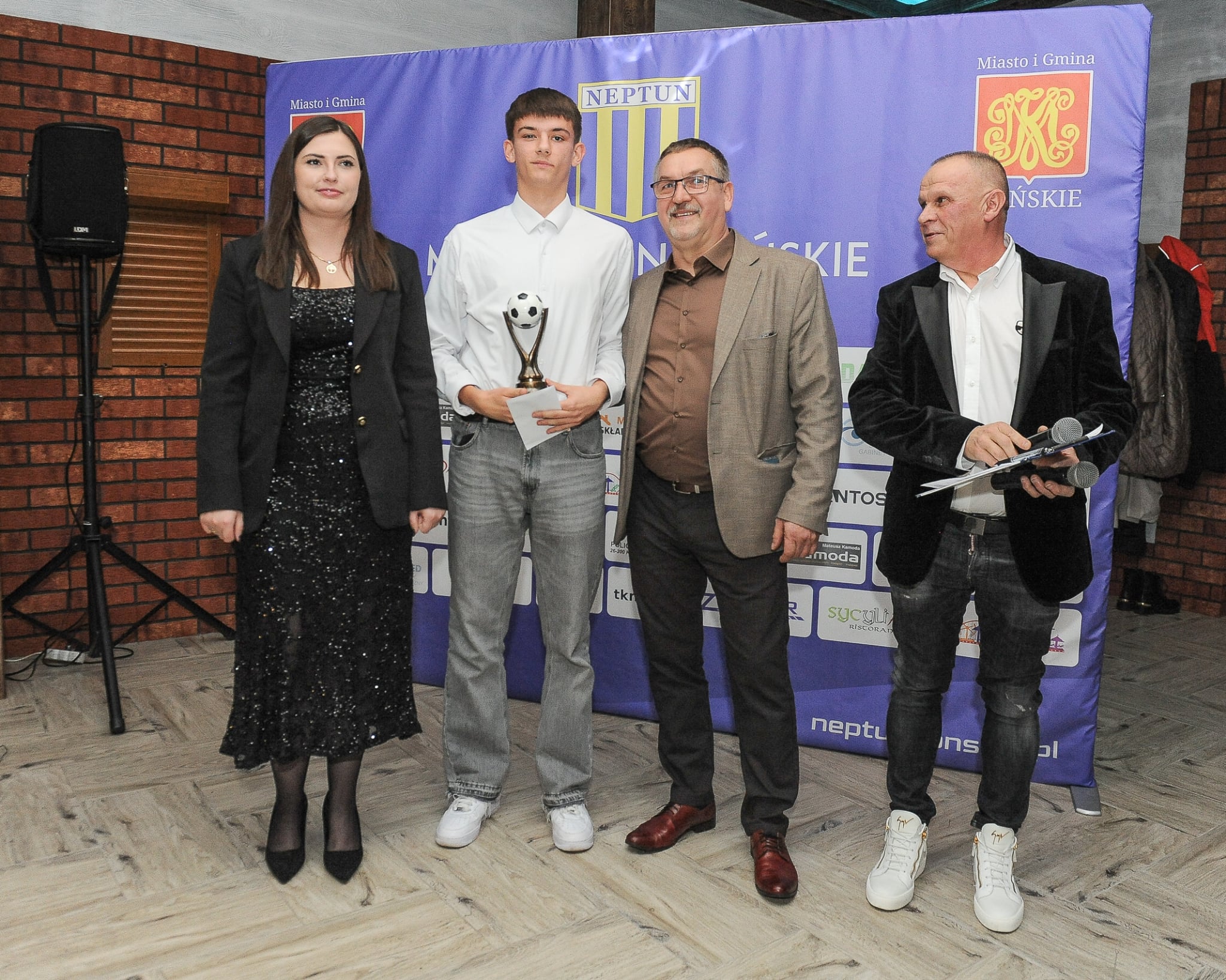 Piłkarze Neptuna Końskie uroczyście zakończyli rundę jesienną [zdjęcia]