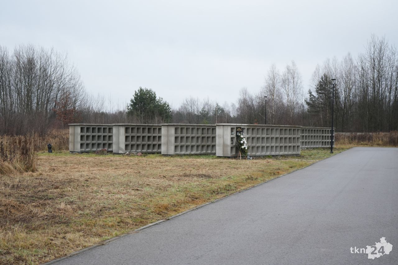 Mieszkańcy pytają o kolumbarium na cmentarzu w Końskich. Odpowiadamy [wideo]