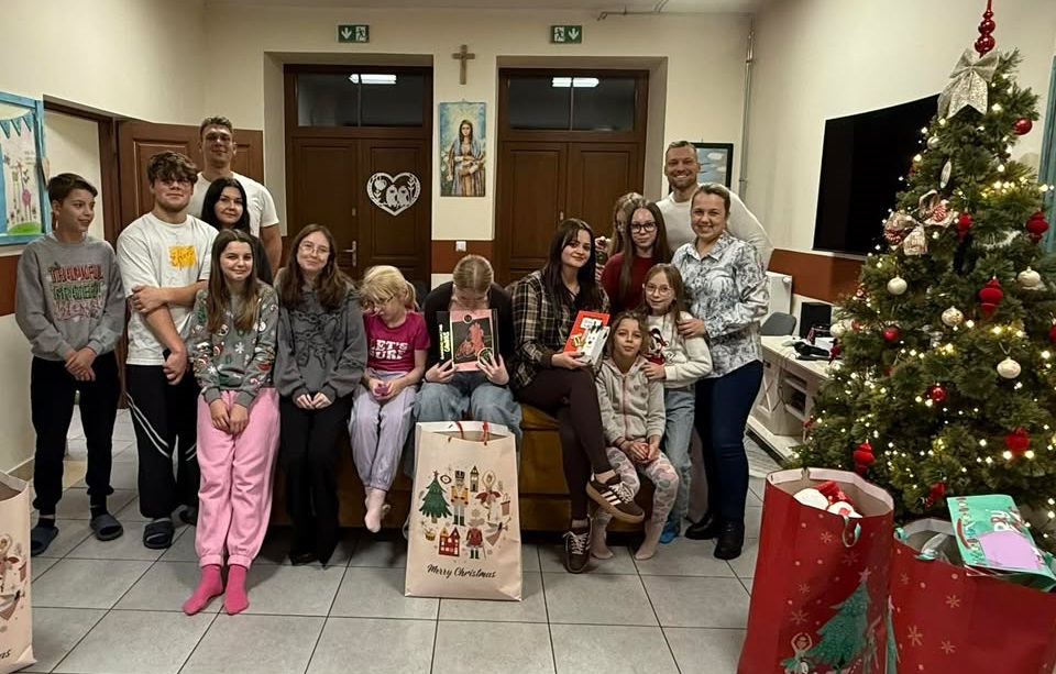 Zostali Świętymi Mikołajami! Kolejny raz Konecczanie wspomogli placówkę Pałacyk [zdjęcia]