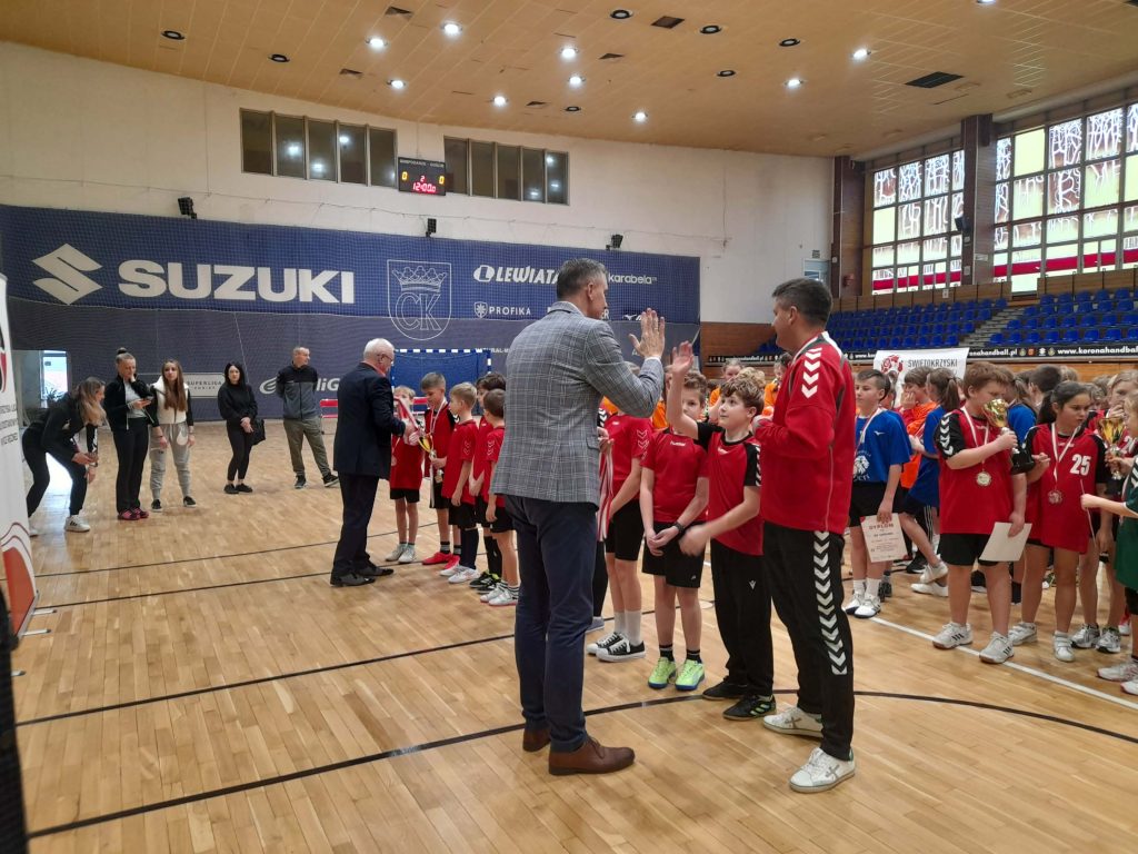 Królewiec tuż za podium w finale wojewódzkim w piłce manualnej [zdjęcia]