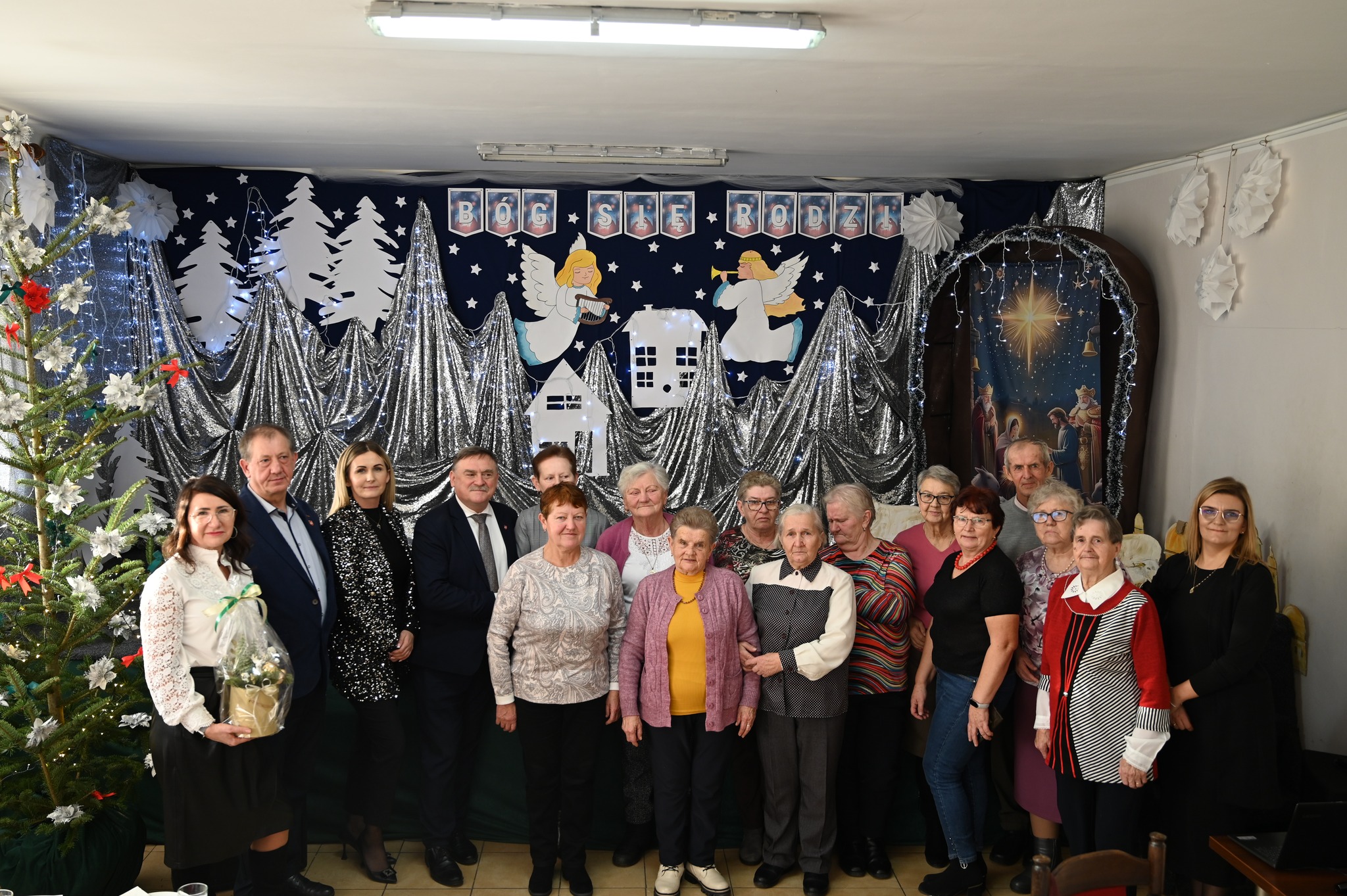 Świąteczne spotkanie w Klubie Seniora w Pilczycy [zdjęcia]