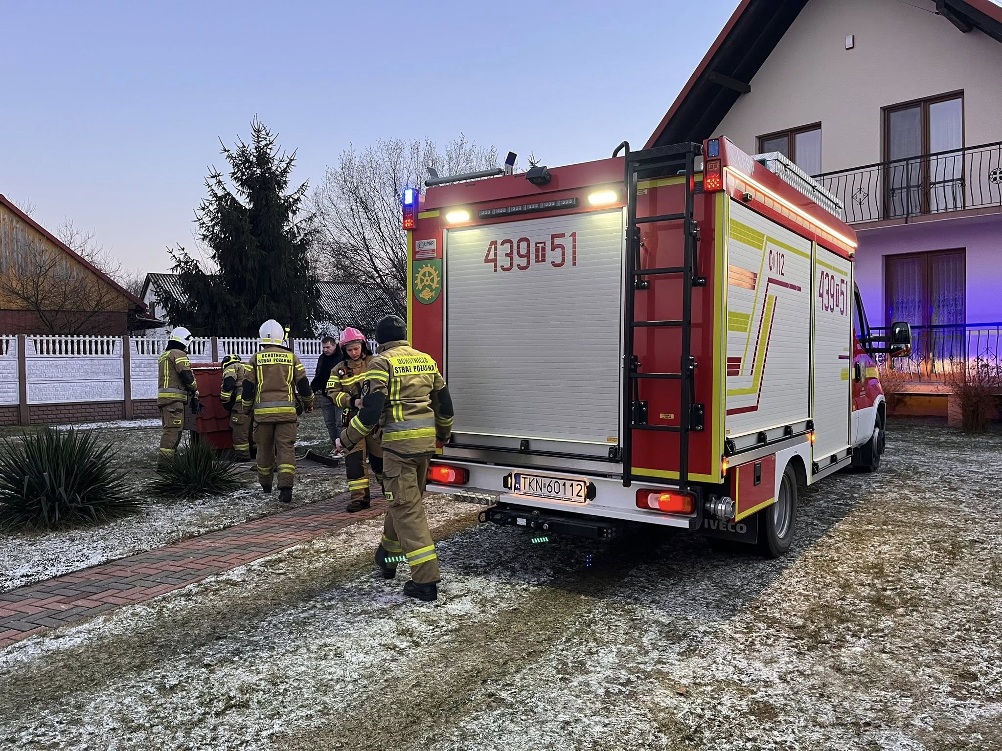 Świąteczna interwencja strażaków. Kot uratowany w Boże Narodzenie