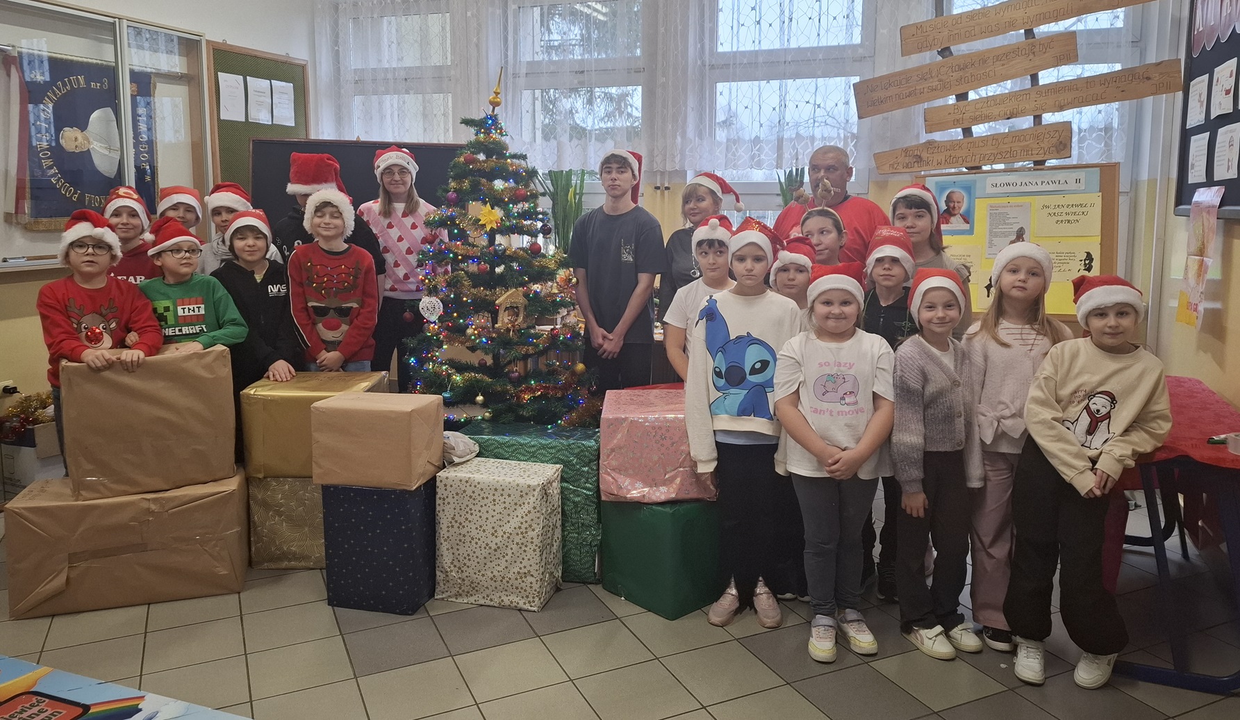 Szkoła w Rogowie z pomocą w ramach Szlachetnej Paczki