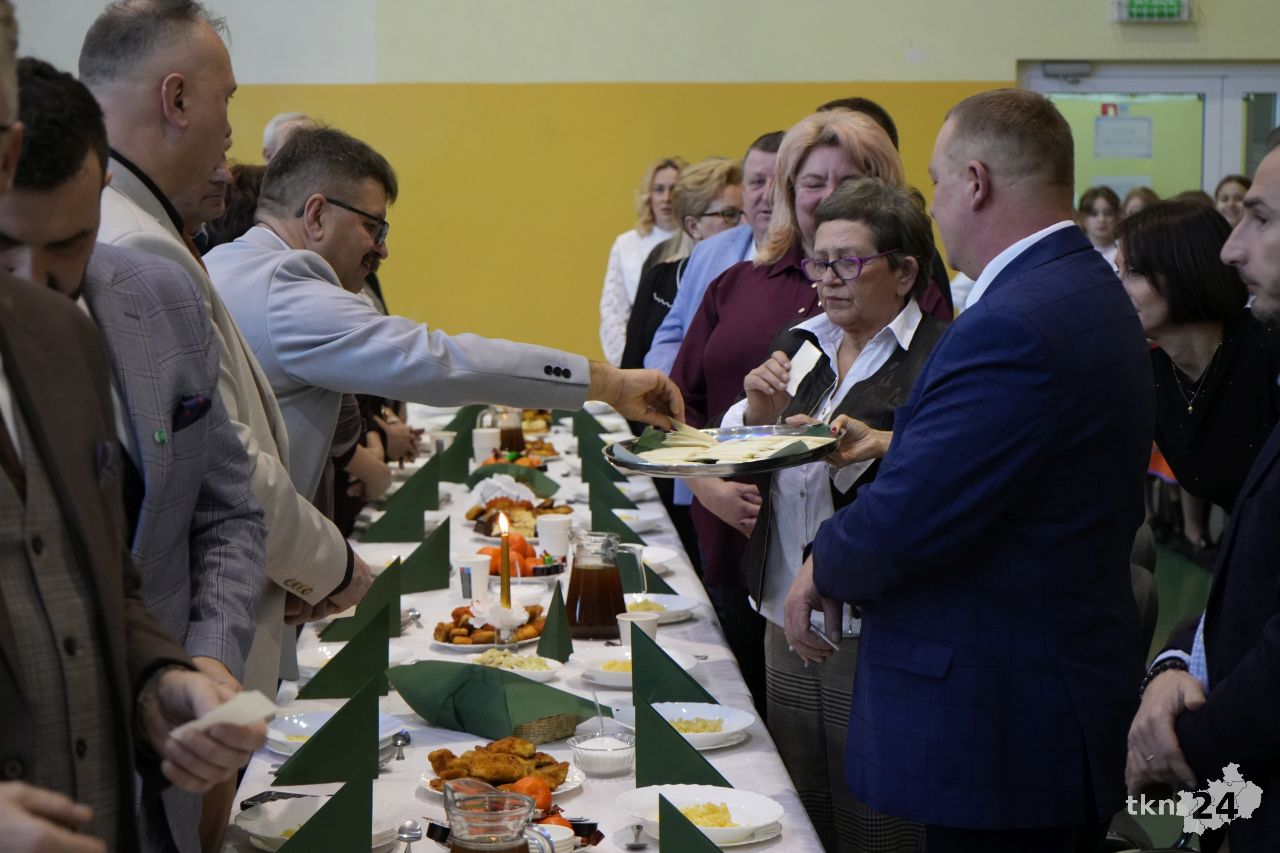 W gminie Smyków pamiętali o zapomnianych. Wigilia dla samotnych w Królewcu [wideo, zdjęcia]