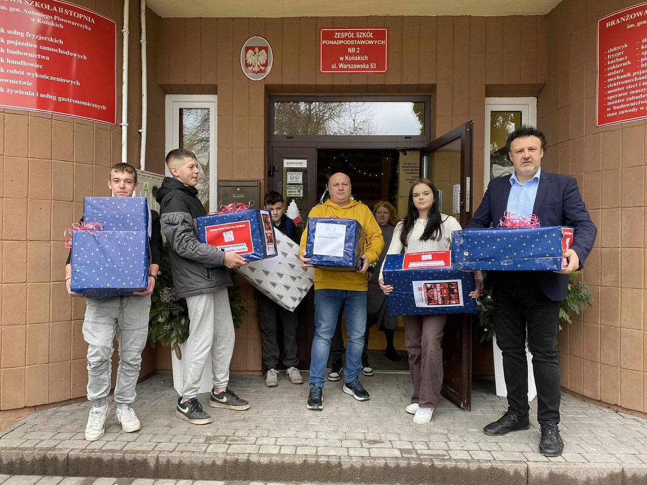 Wigilijne spotkanie i pomoc potrzebującym w ZSP nr 2 Końskie