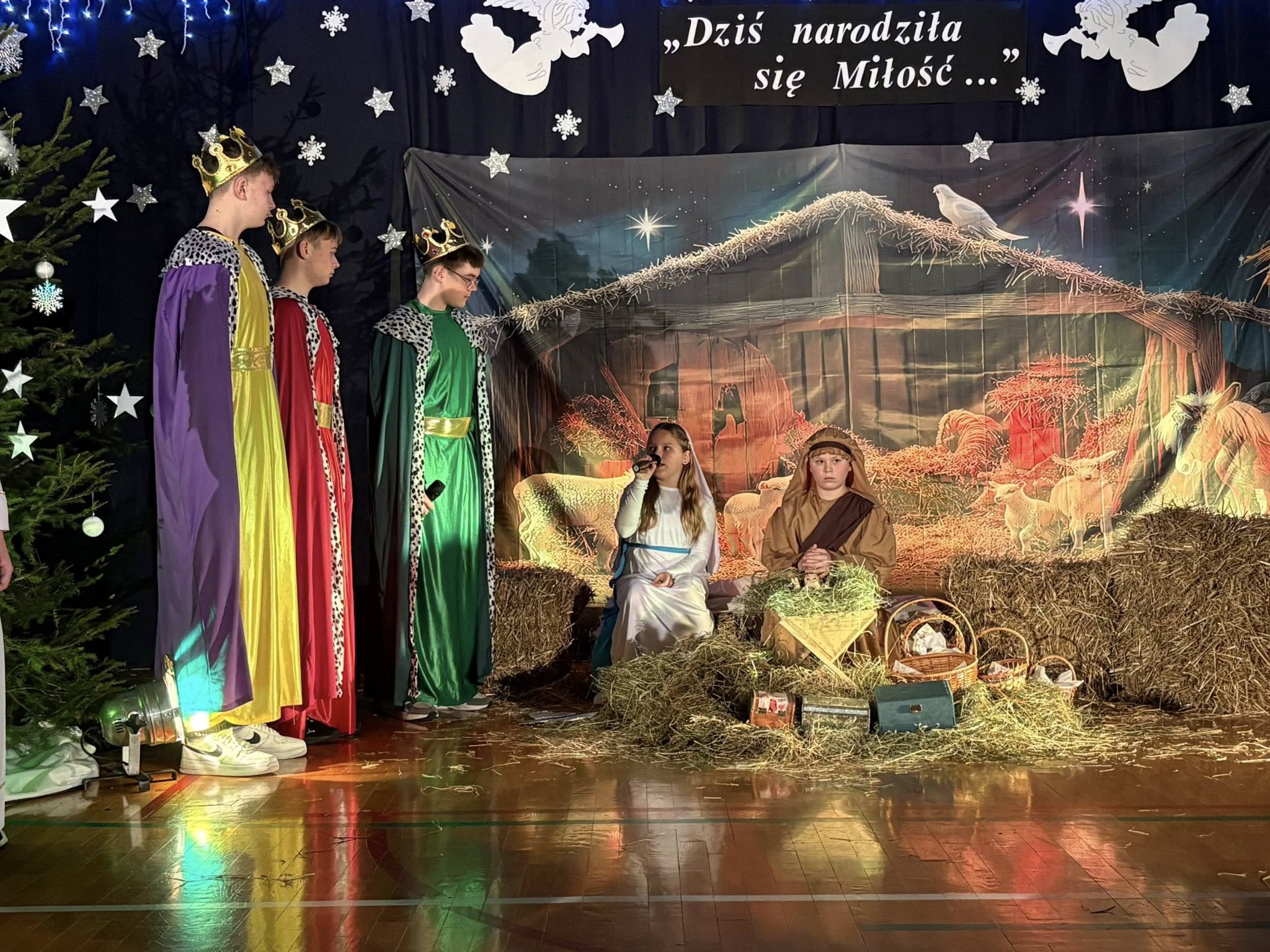 To nie koniec okresu świątecznego. W Modliszewicach wystawiono jasełka [zdjęcia]